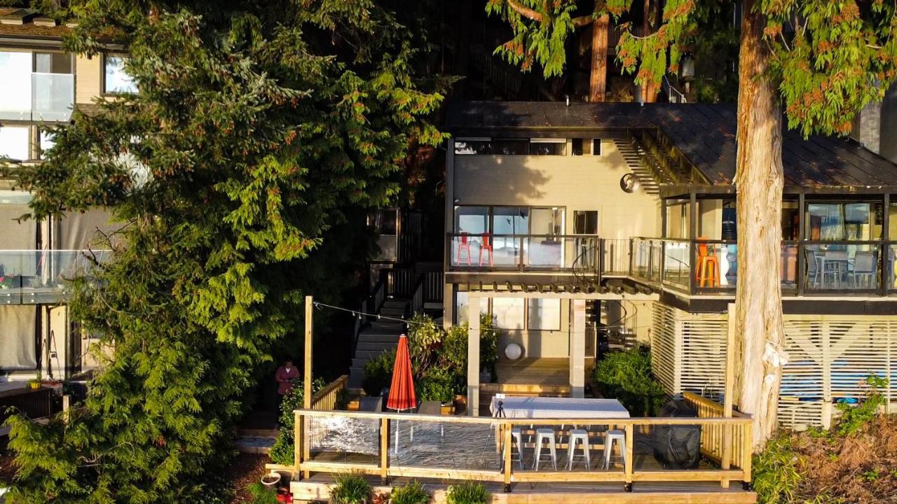 Waterfront Cottage With Superb Coastline Views West Vancouver Extérieur photo