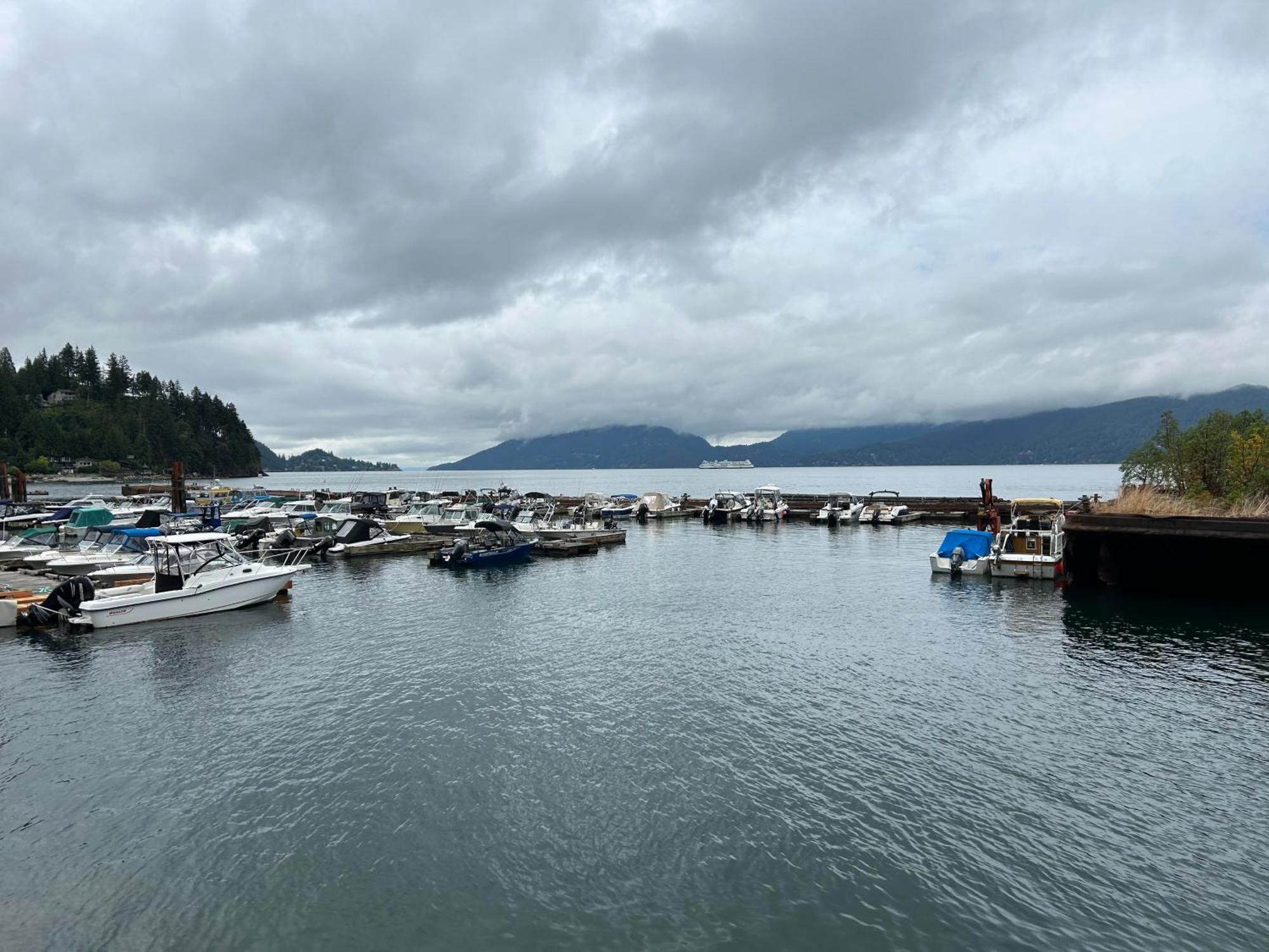 Waterfront Cottage With Superb Coastline Views West Vancouver Extérieur photo