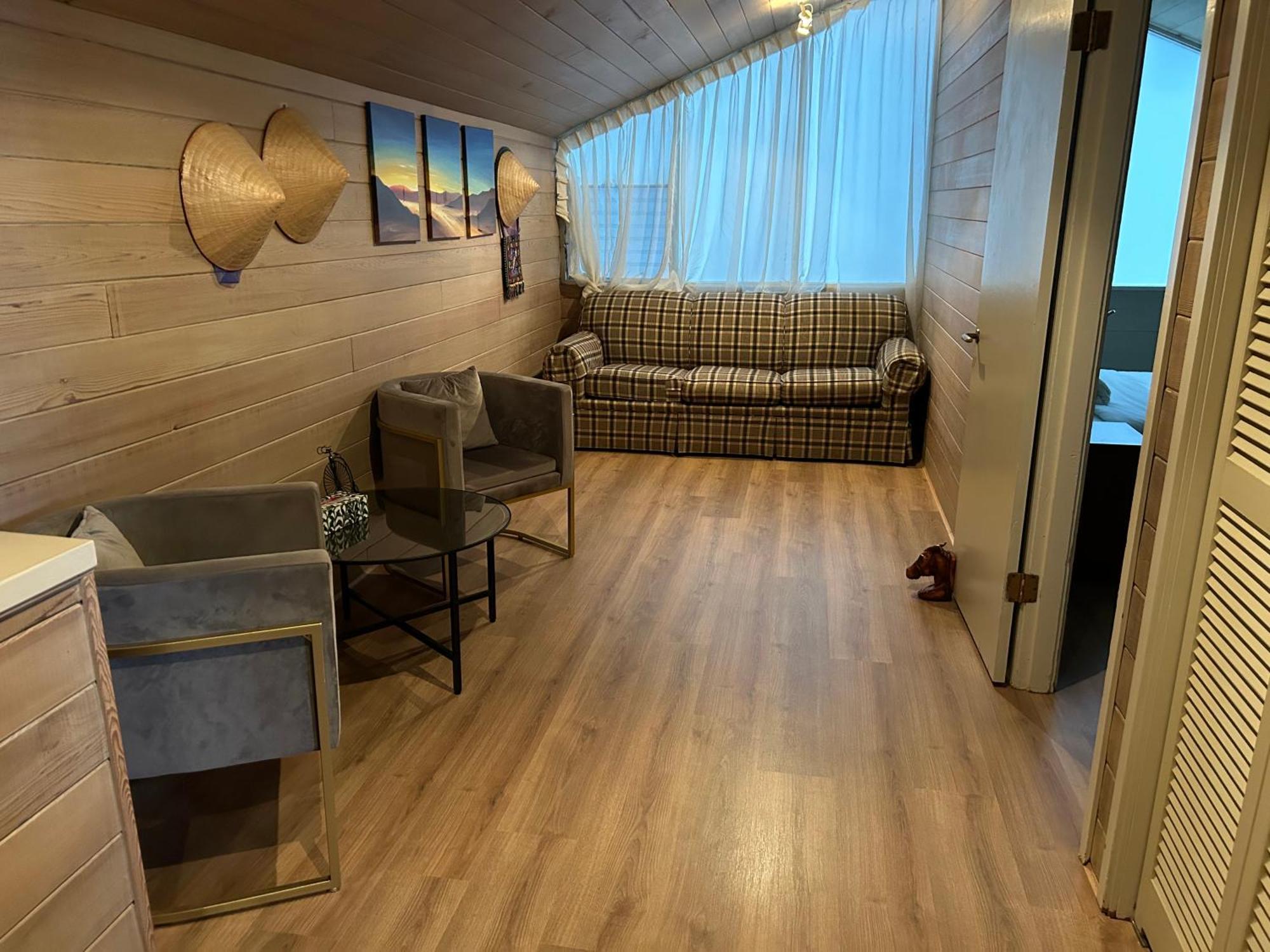 Waterfront Cottage With Superb Coastline Views West Vancouver Extérieur photo